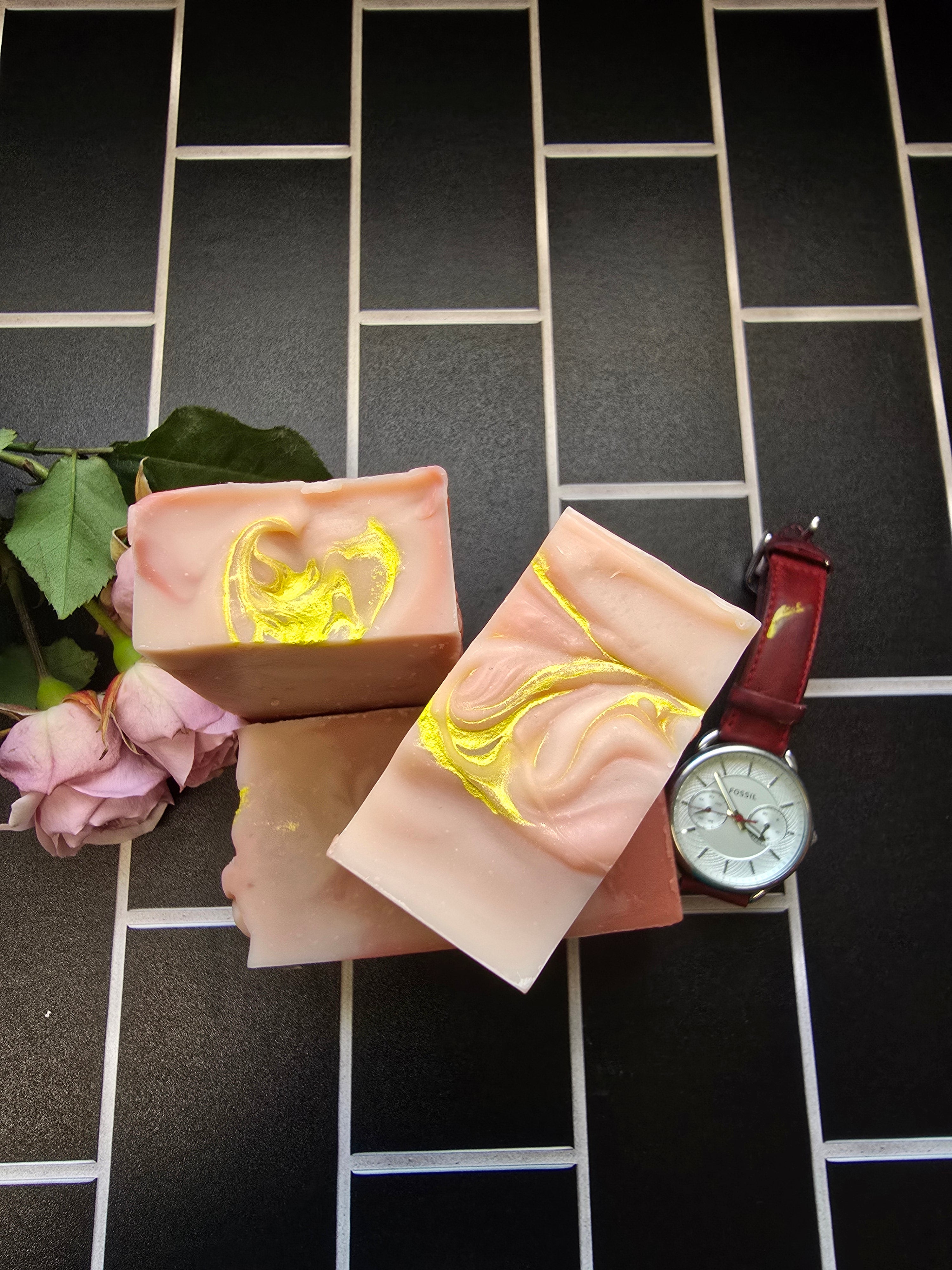 Rose & Leather