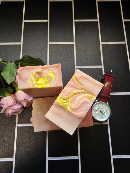 Rose & Leather